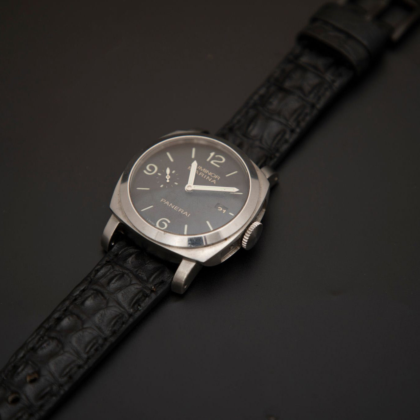 BLACK CROCODILE HORNBACK LEATHER STRAP
