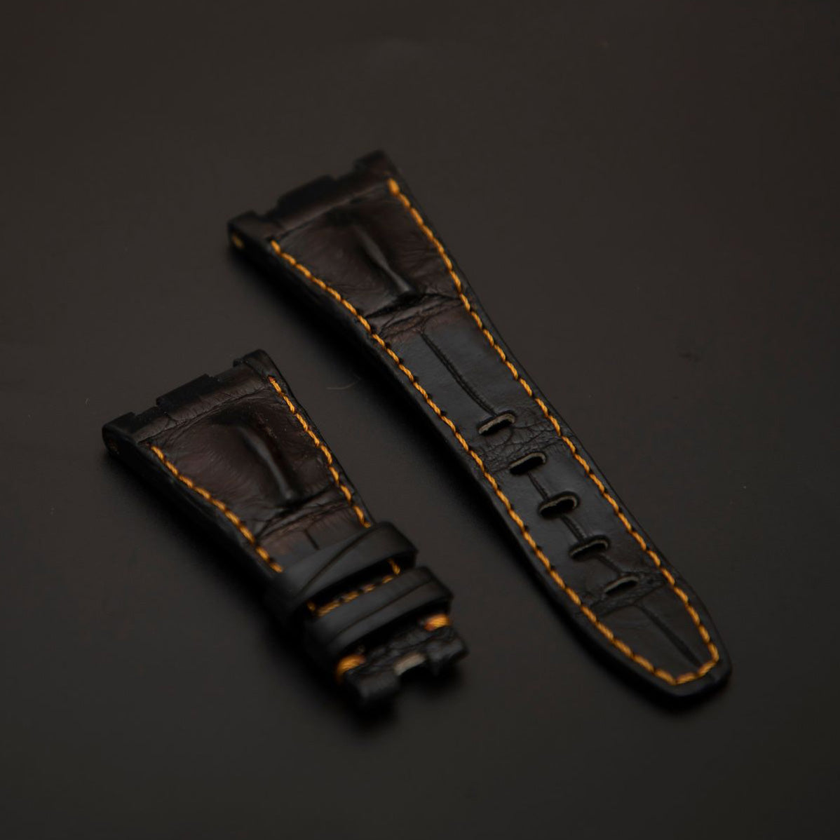 BLACK CROCODILE HORNBACK LEATHER STRAP