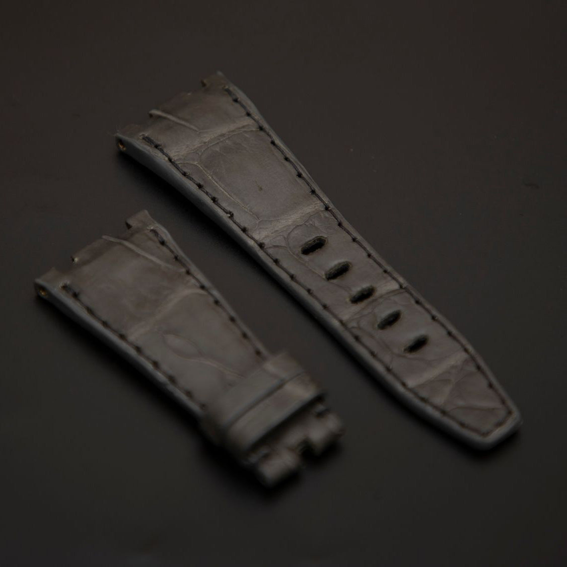 GREY CROCODILE BELLY LEATHER STRAP