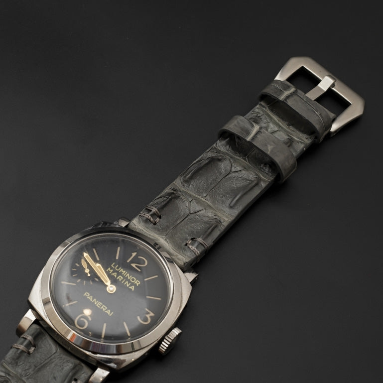 GREY CROCODILE HORNBACK LEATHER STRAP