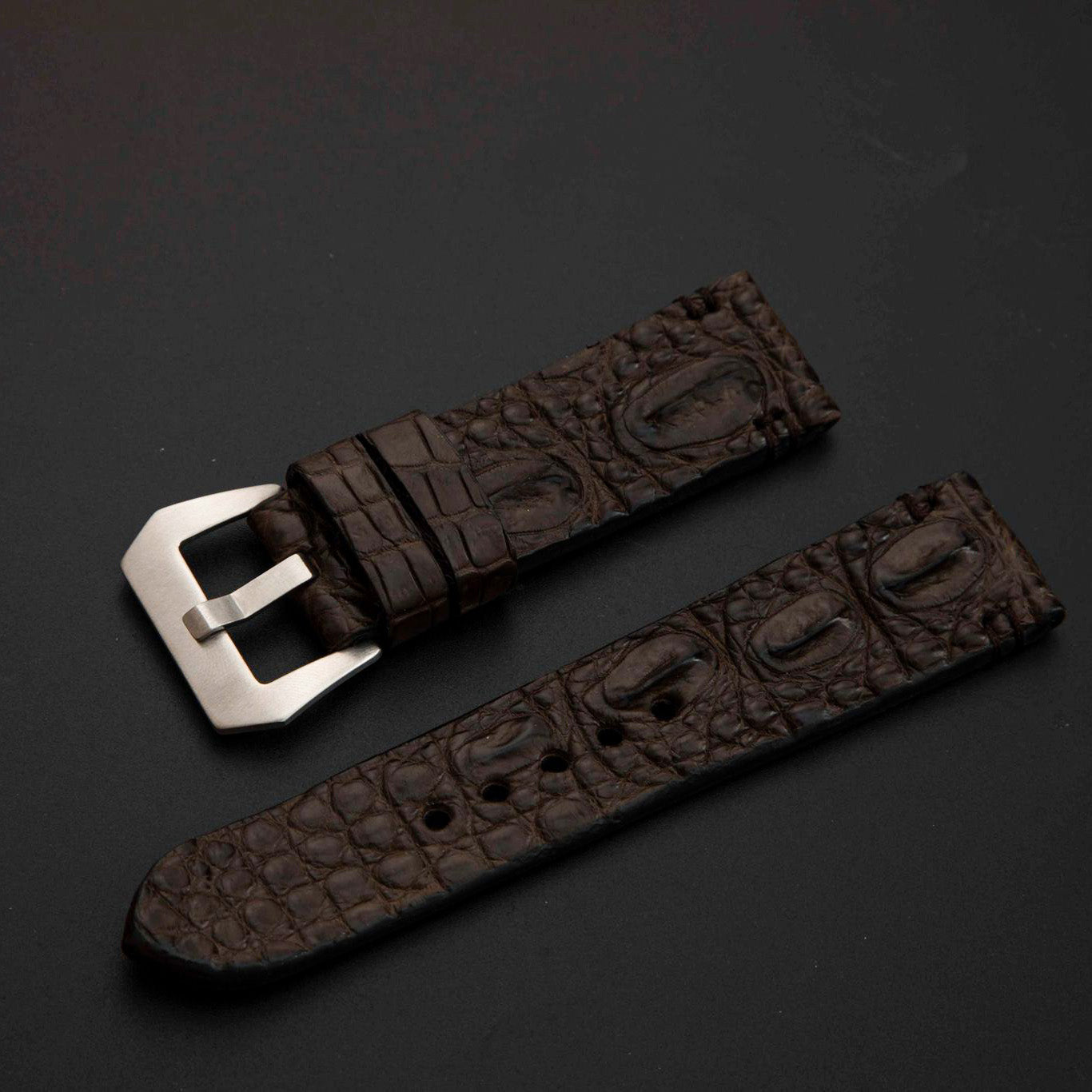 BROWN CROCODILE HORNBACK LEATHER STRAP