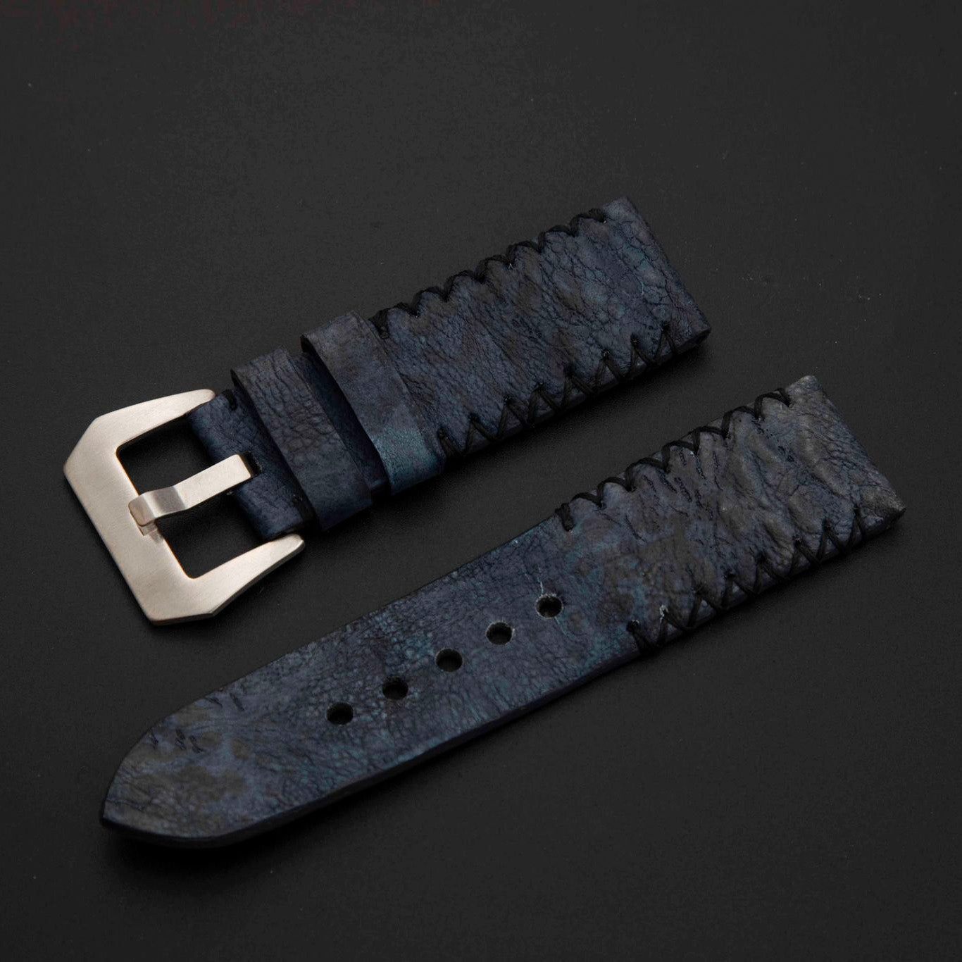 BLUE TOAD LEATHER STRAP