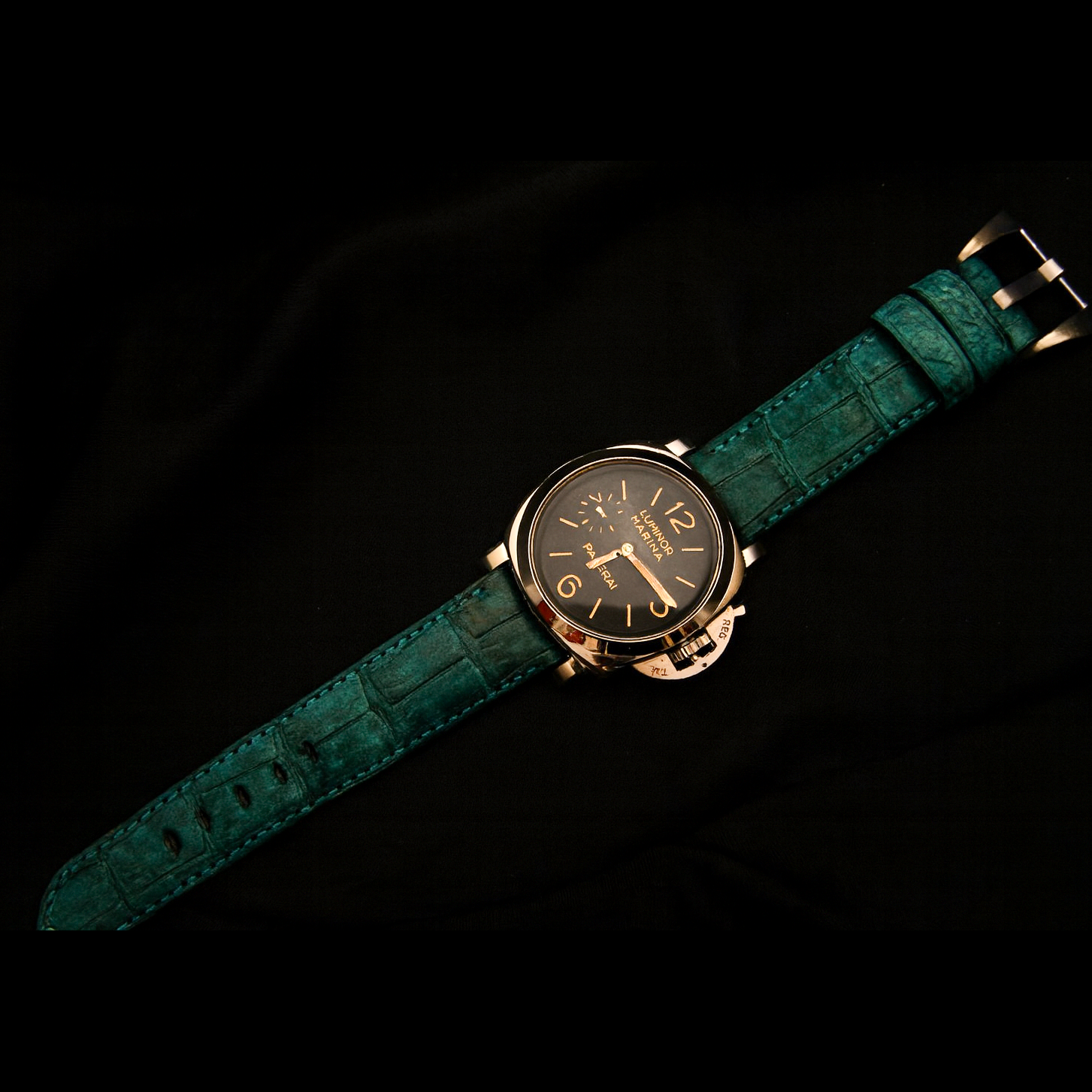 GREEN CROCODILE BELLY LEATHER STRAP