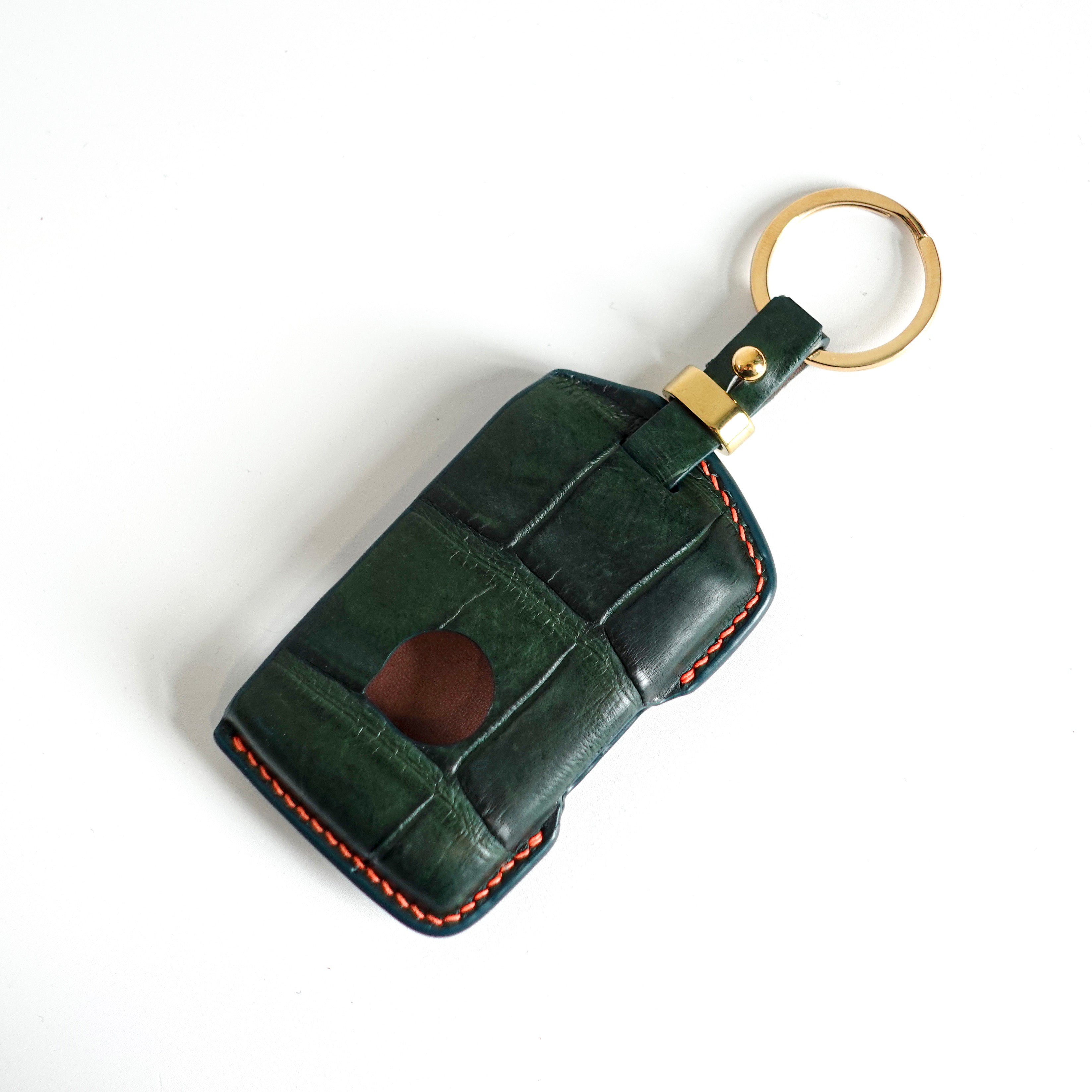 GREEN HANDMADE LEATHER KEY CASE FOR VOLVO