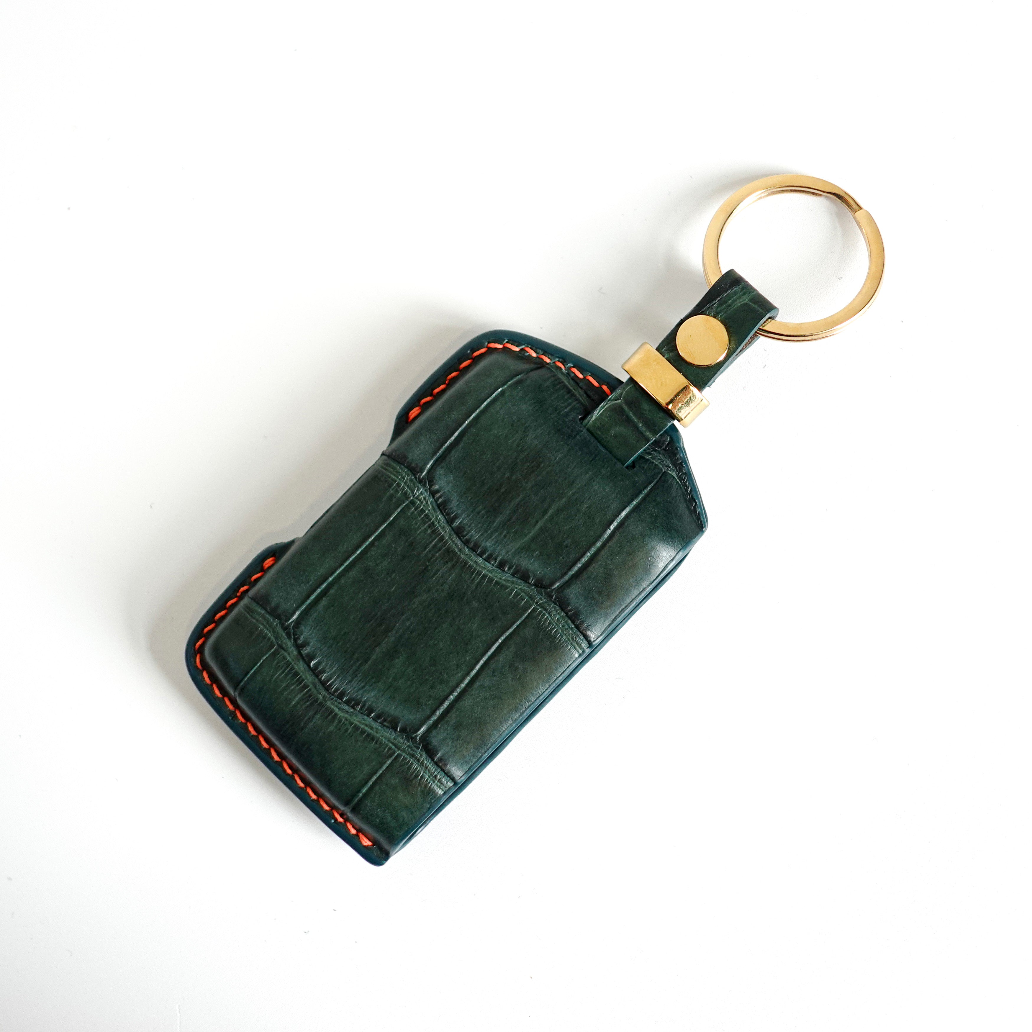 GREEN HANDMADE LEATHER KEY CASE FOR VOLVO
