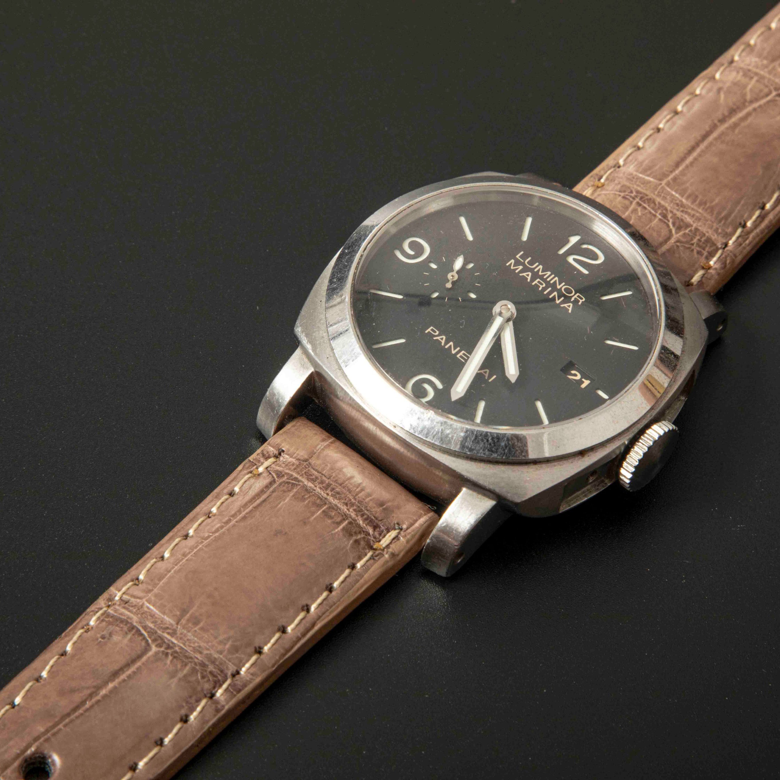 BEIGE CROCODILE BELLY LEATHER STRAP