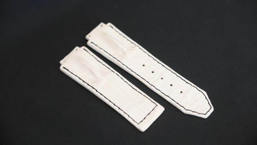 WHITE CROCODILE HORNBACK LEATHER STRAP