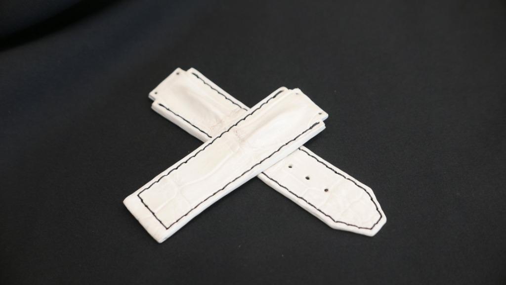 WHITE CROCODILE HORNBACK LEATHER STRAP