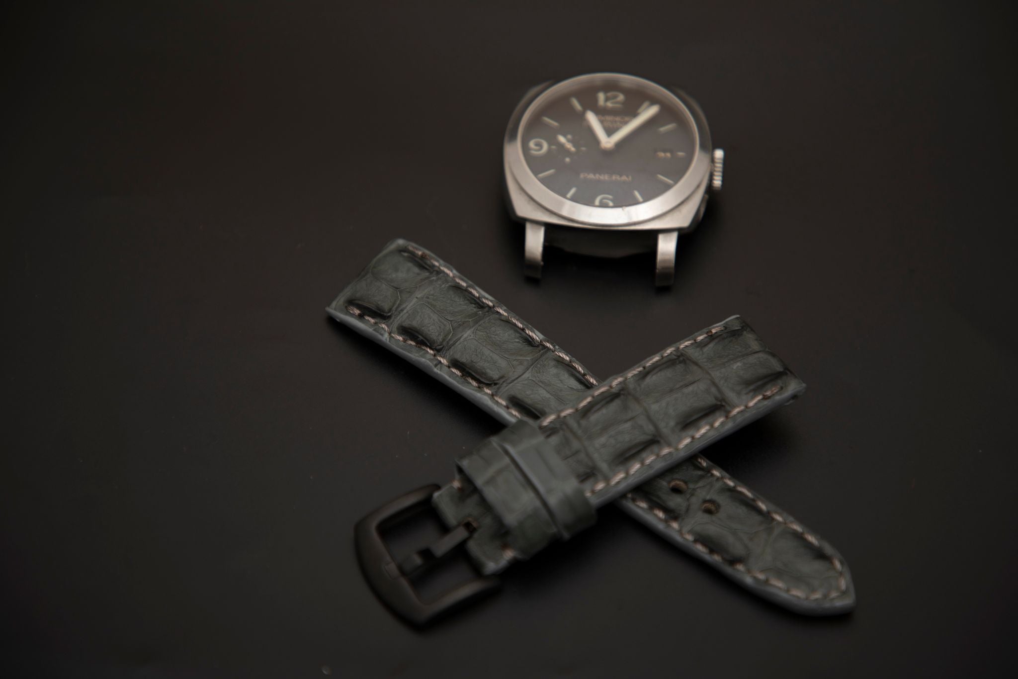 GREY CROCODILE HORNBACK LEATHER STRAP - Lac Crado