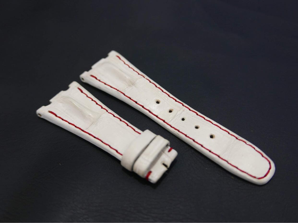 WHITE CROCODILE HORNBACK LEATHER STRAP - Lac Crado