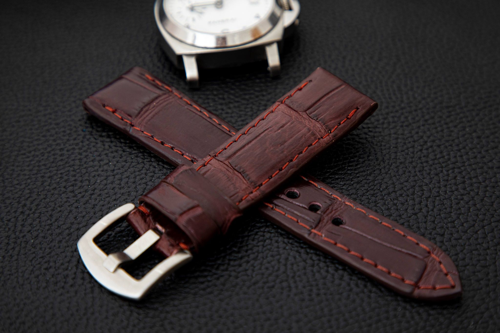 RED CROCODILE BELLY LEATHER STRAP - Lac Crado 