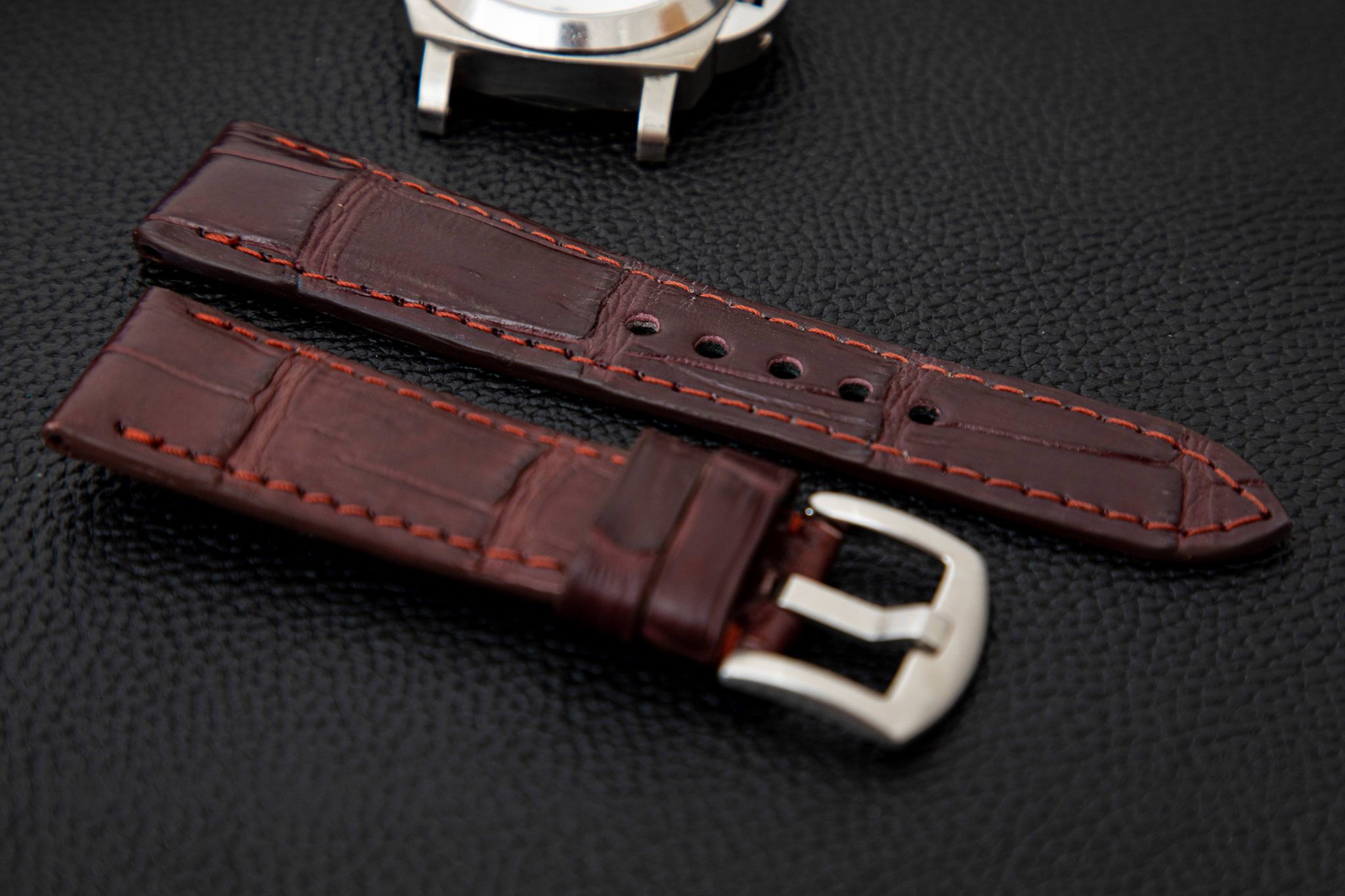 RED CROCODILE BELLY LEATHER STRAP - Lac Crado 