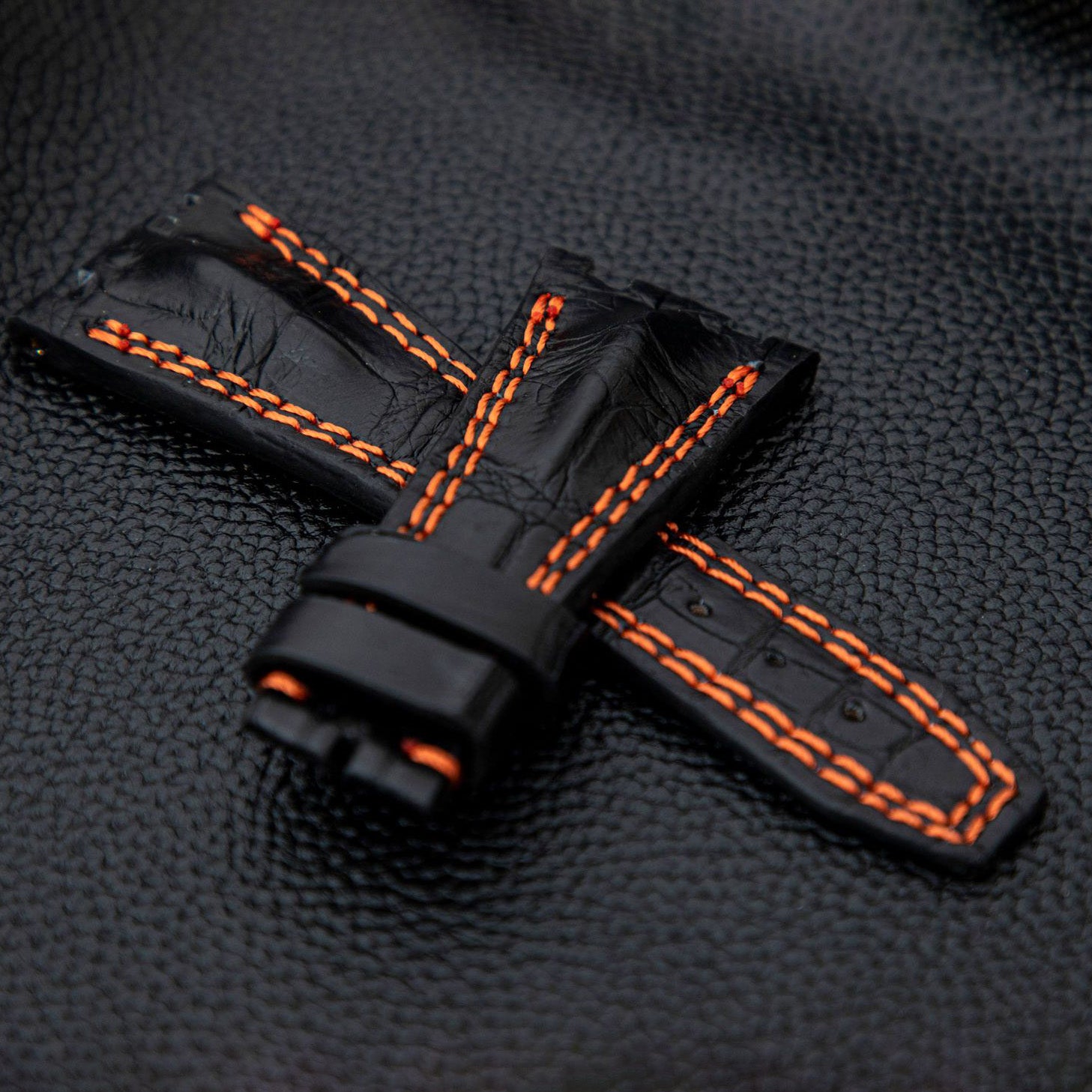 BLACK CROCODILE HORNBACK LEATHER STRAP