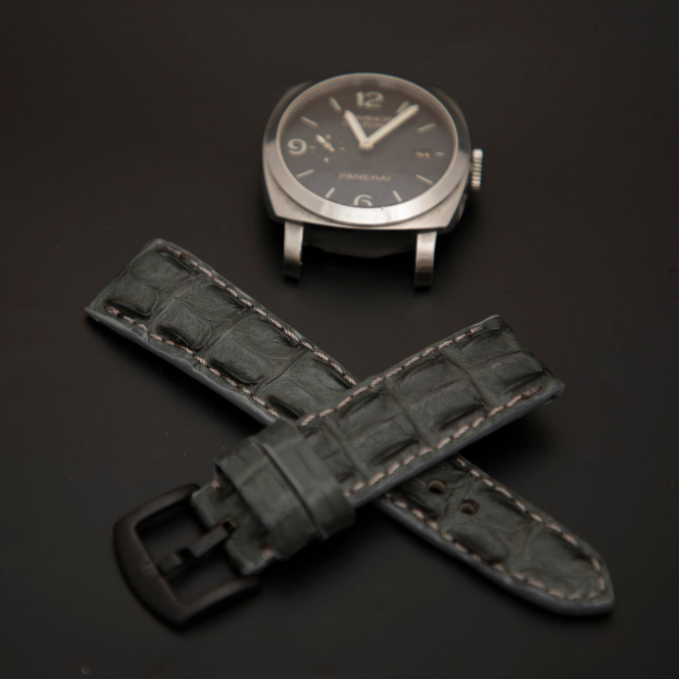 GREY CROCODILE HORNBACK LEATHER STRAP