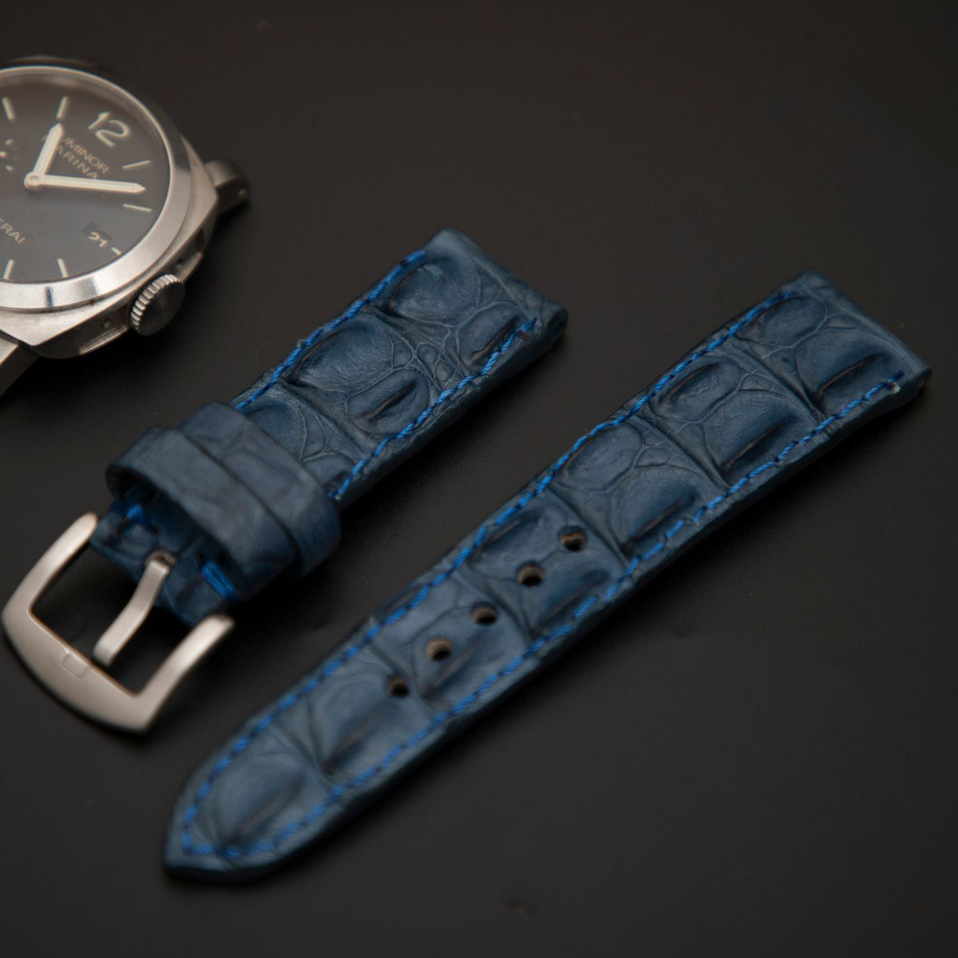 BLUE CROCODILE HORNBACK LEATHER STRAP