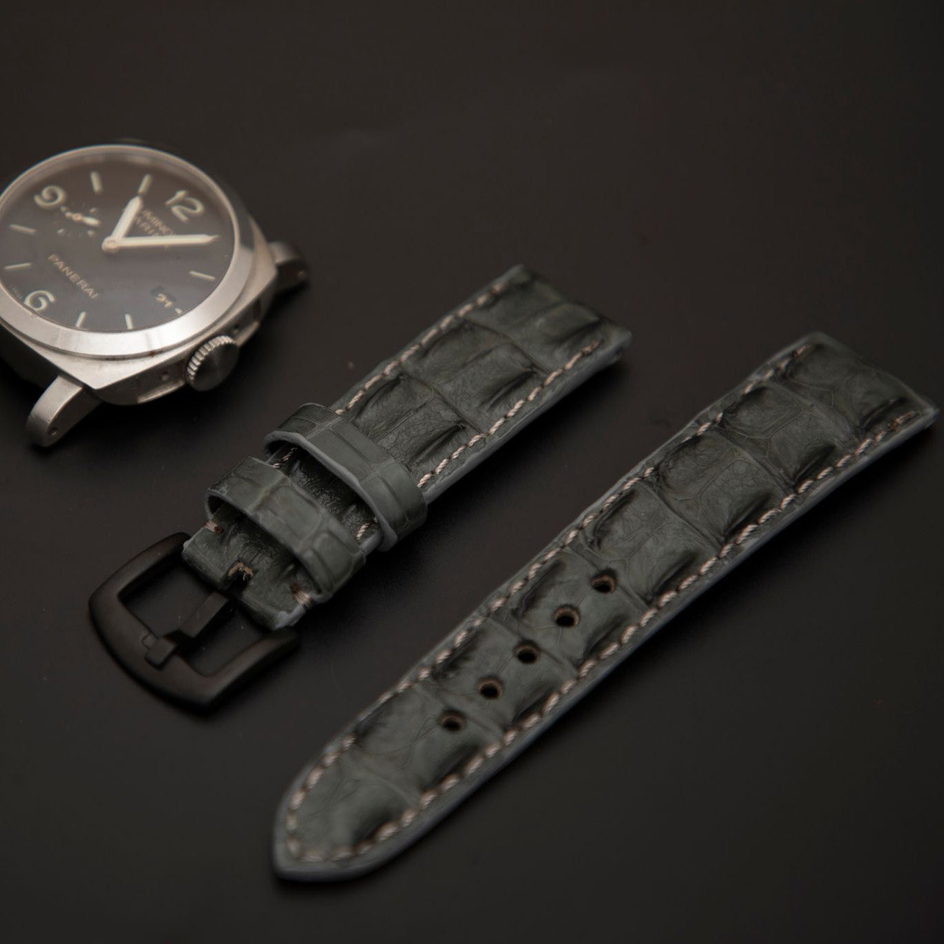 GREY CROCODILE HORNBACK LEATHER STRAP