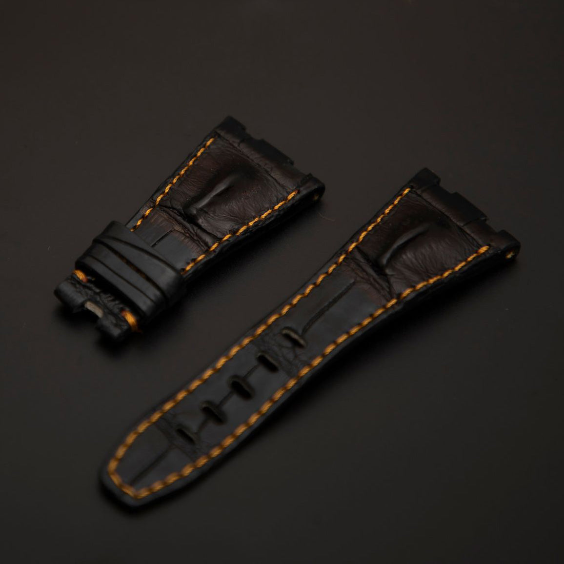 BLACK CROCODILE HORNBACK LEATHER STRAP