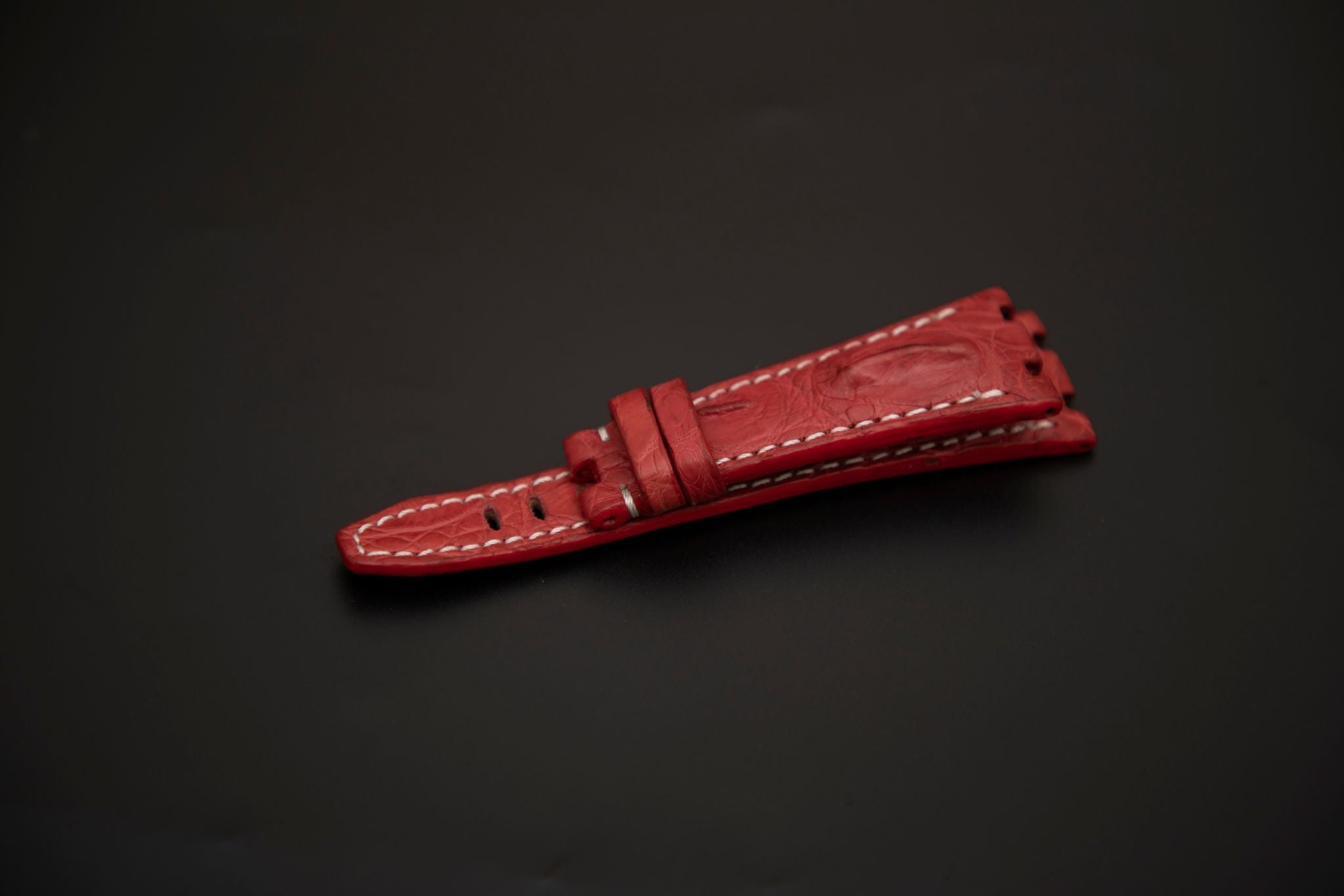RED CROCODILE HORNBACK LEATHER STRAP