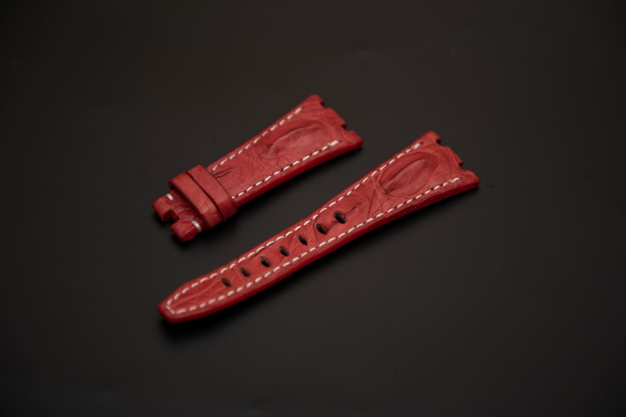RED CROCODILE HORNBACK LEATHER STRAP