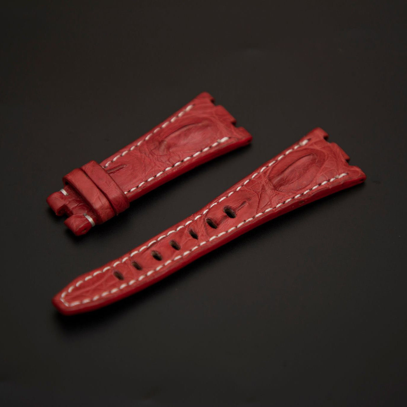 RED CROCODILE HORNBACK LEATHER STRAP
