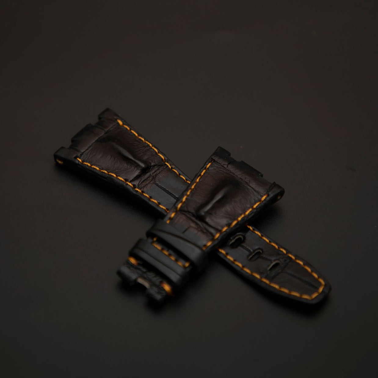 BLACK CROCODILE HORNBACK LEATHER STRAP