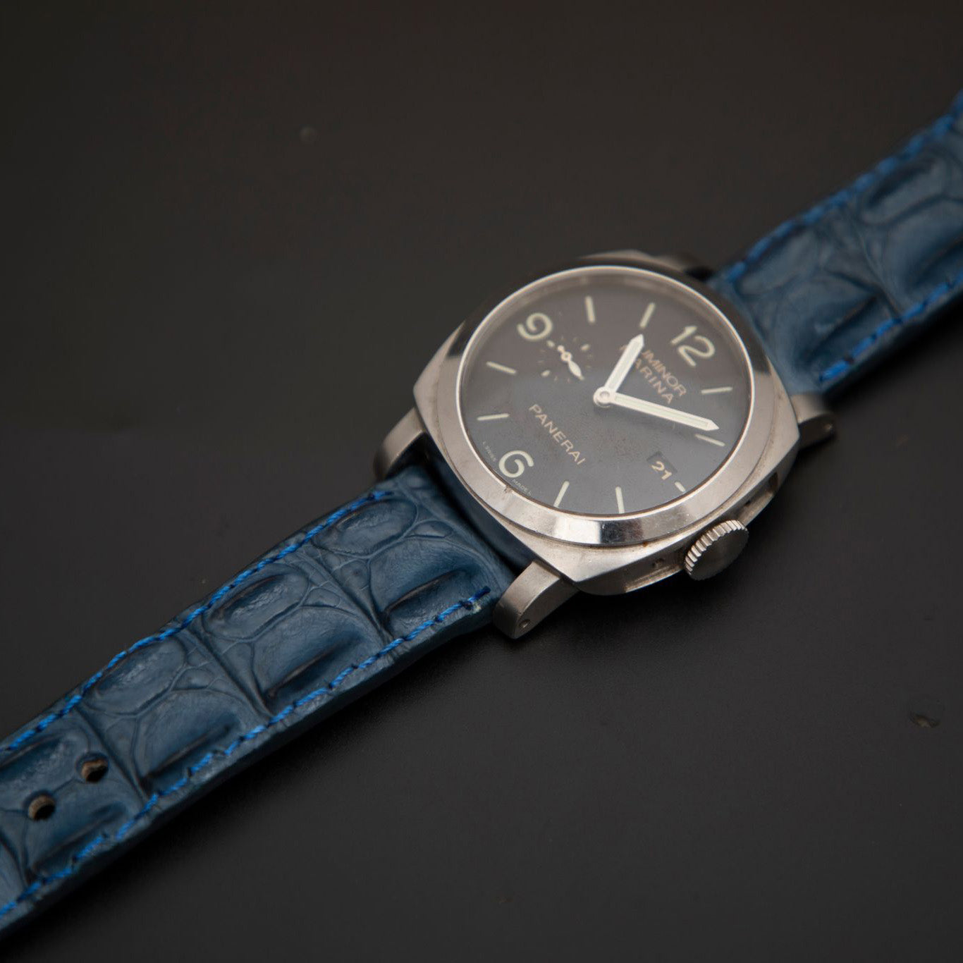 BLUE CROCODILE HORNBACK LEATHER STRAP