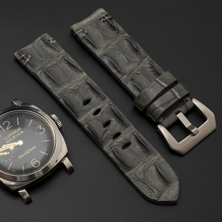 GREY CROCODILE HORNBACK LEATHER STRAP