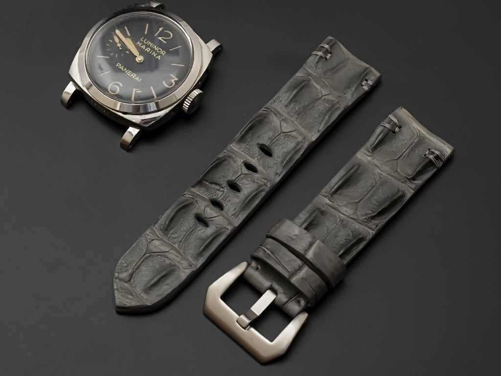 GREY CROCODILE HORNBACK LEATHER STRAP