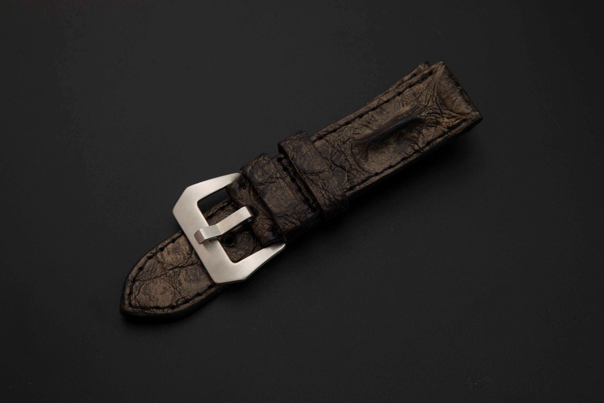 BLACK&GOLD HORNBACK LEATHER STRAP