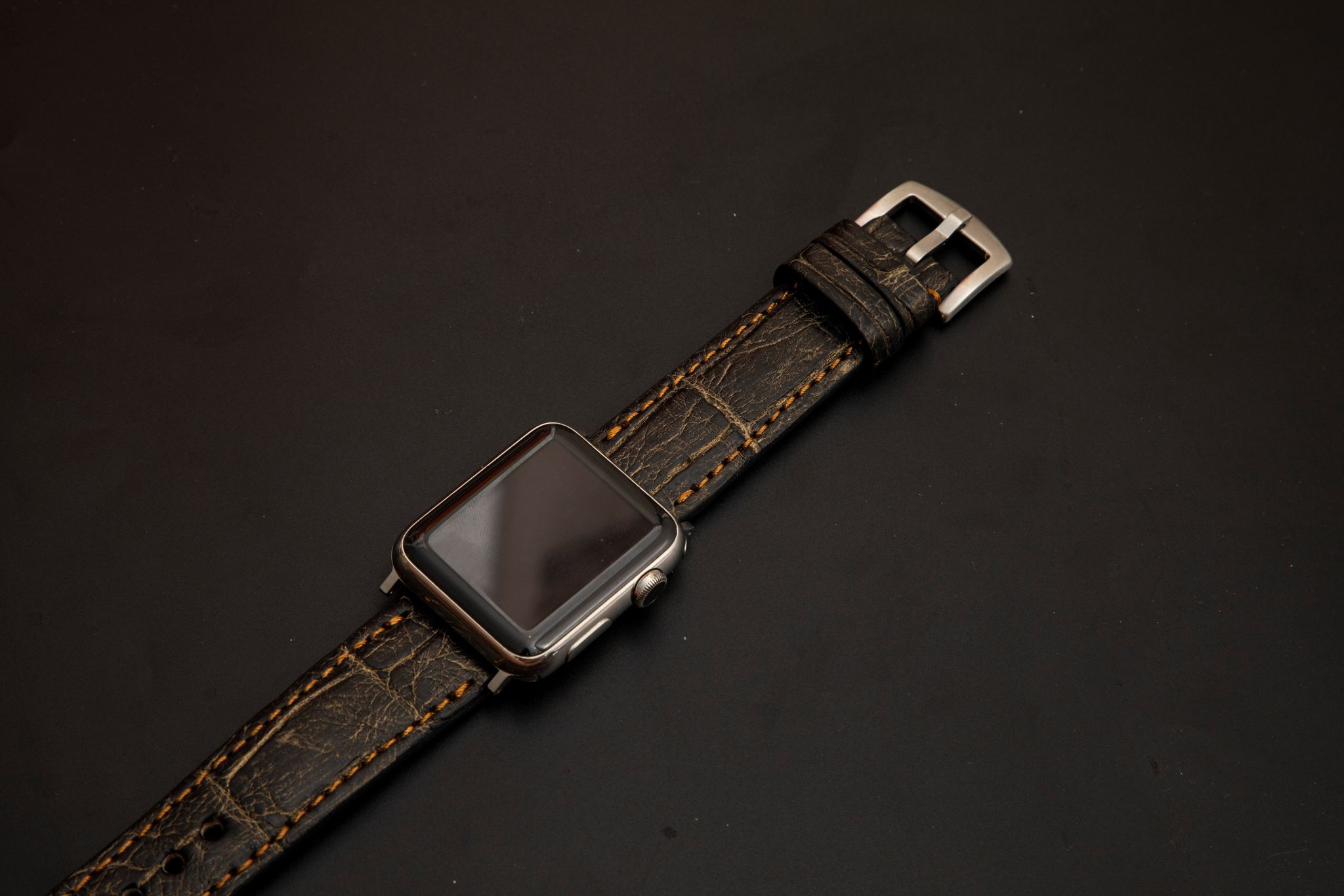 BLACK&GOLD CROCODILE BELLY LEATHER STRAP