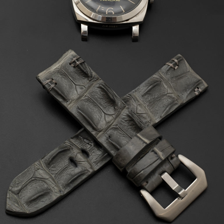 GREY CROCODILE HORNBACK LEATHER STRAP