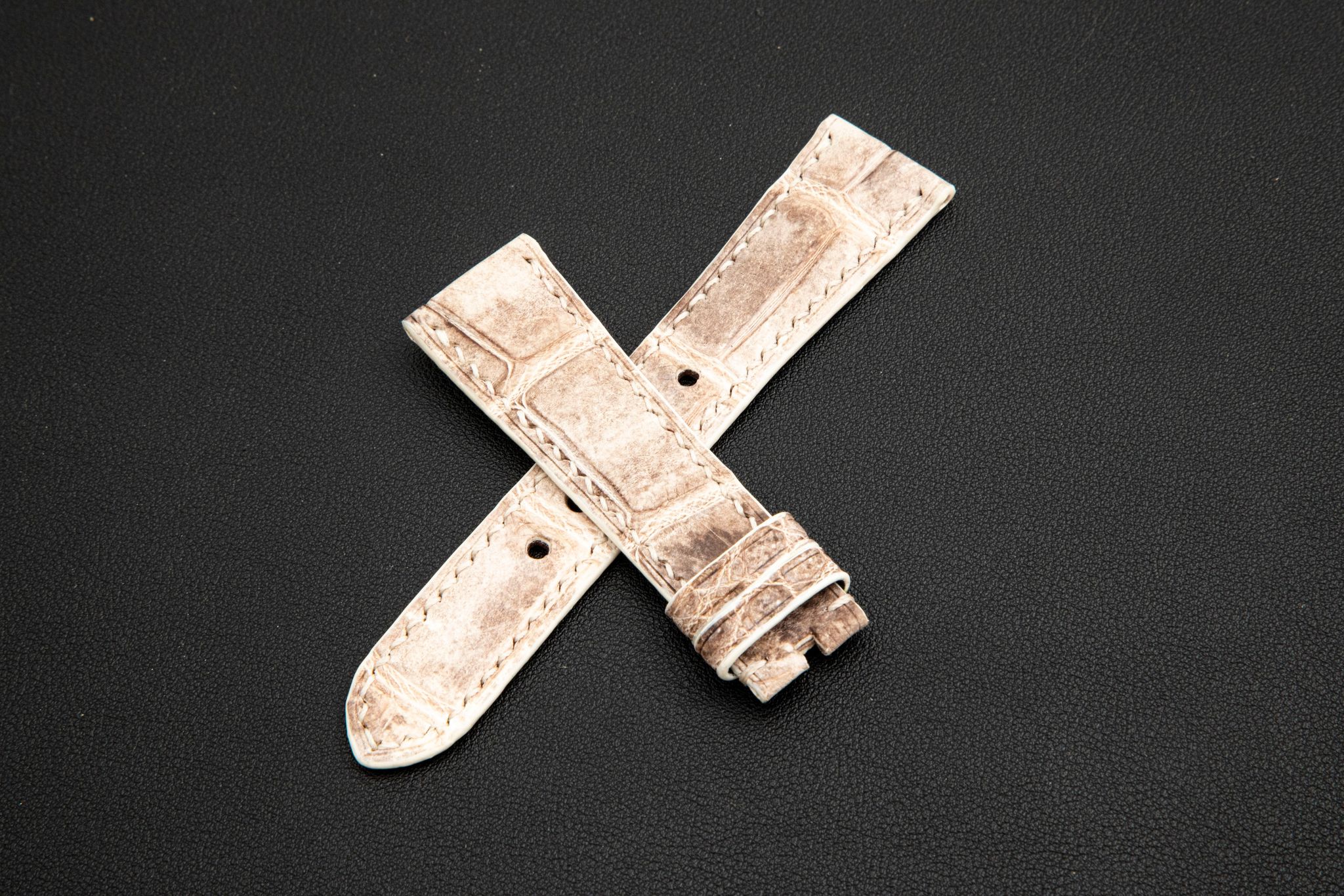 HIMALAYA CROCODILE BELLY LEATHER STRAP