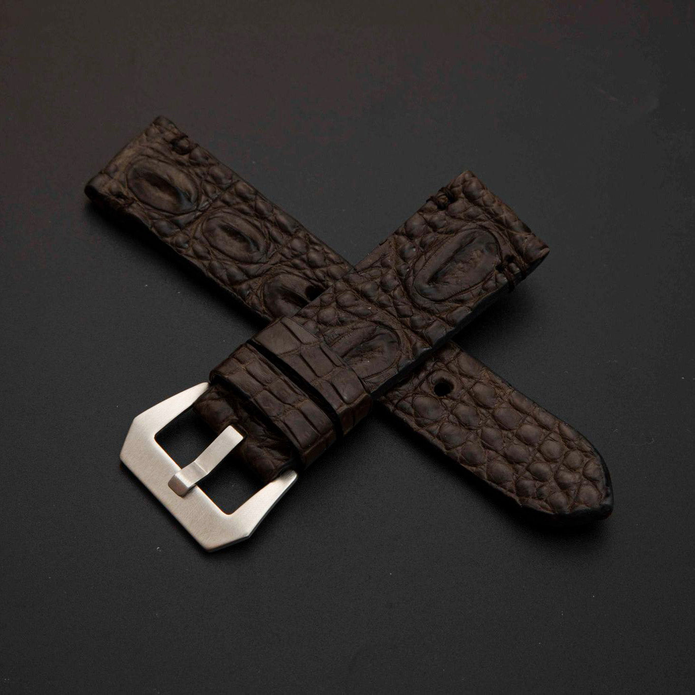 BROWN CROCODILE HORNBACK LEATHER STRAP
