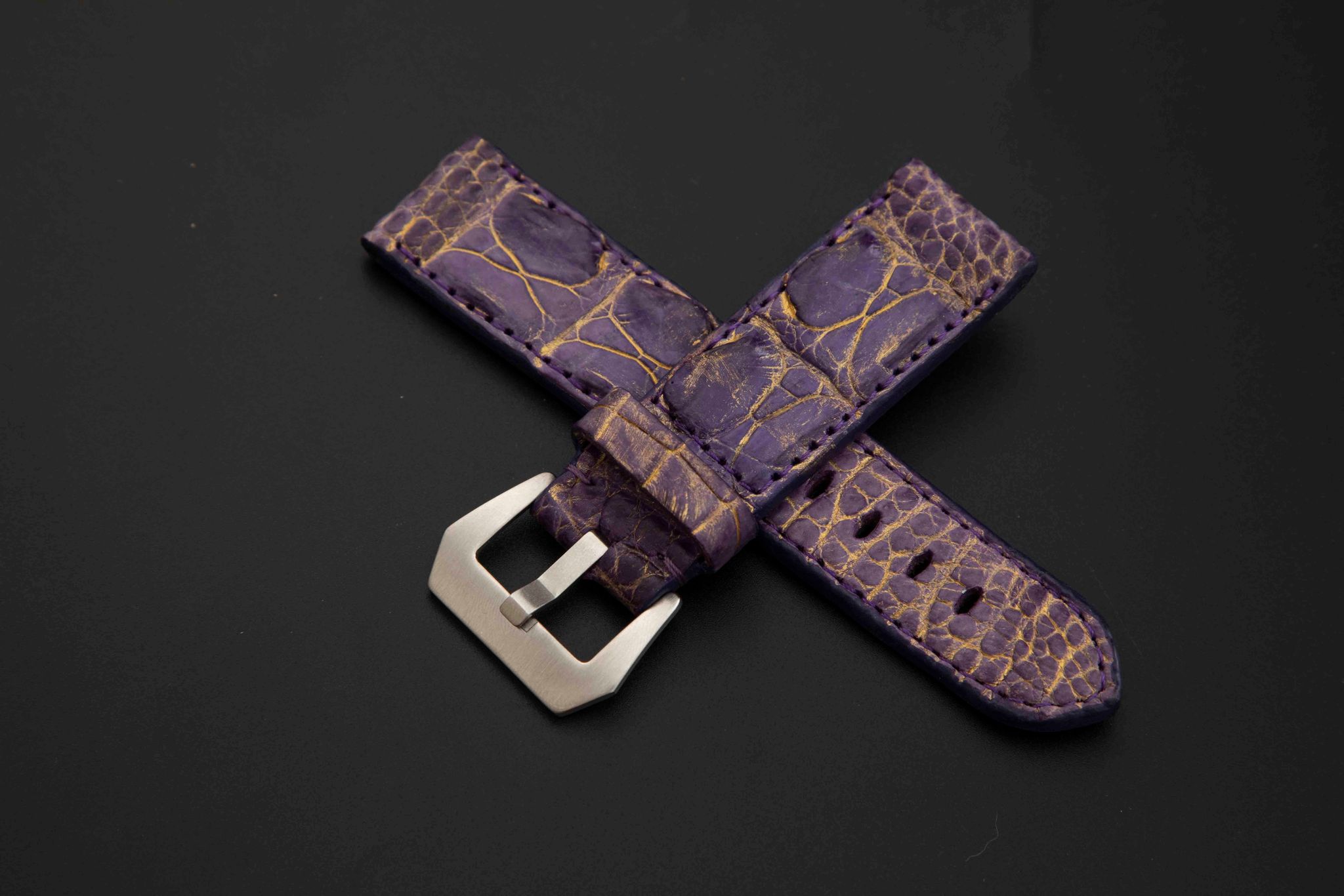 PURPLE&BLACK CROCODILE HORNBACK LEATHER STRAP