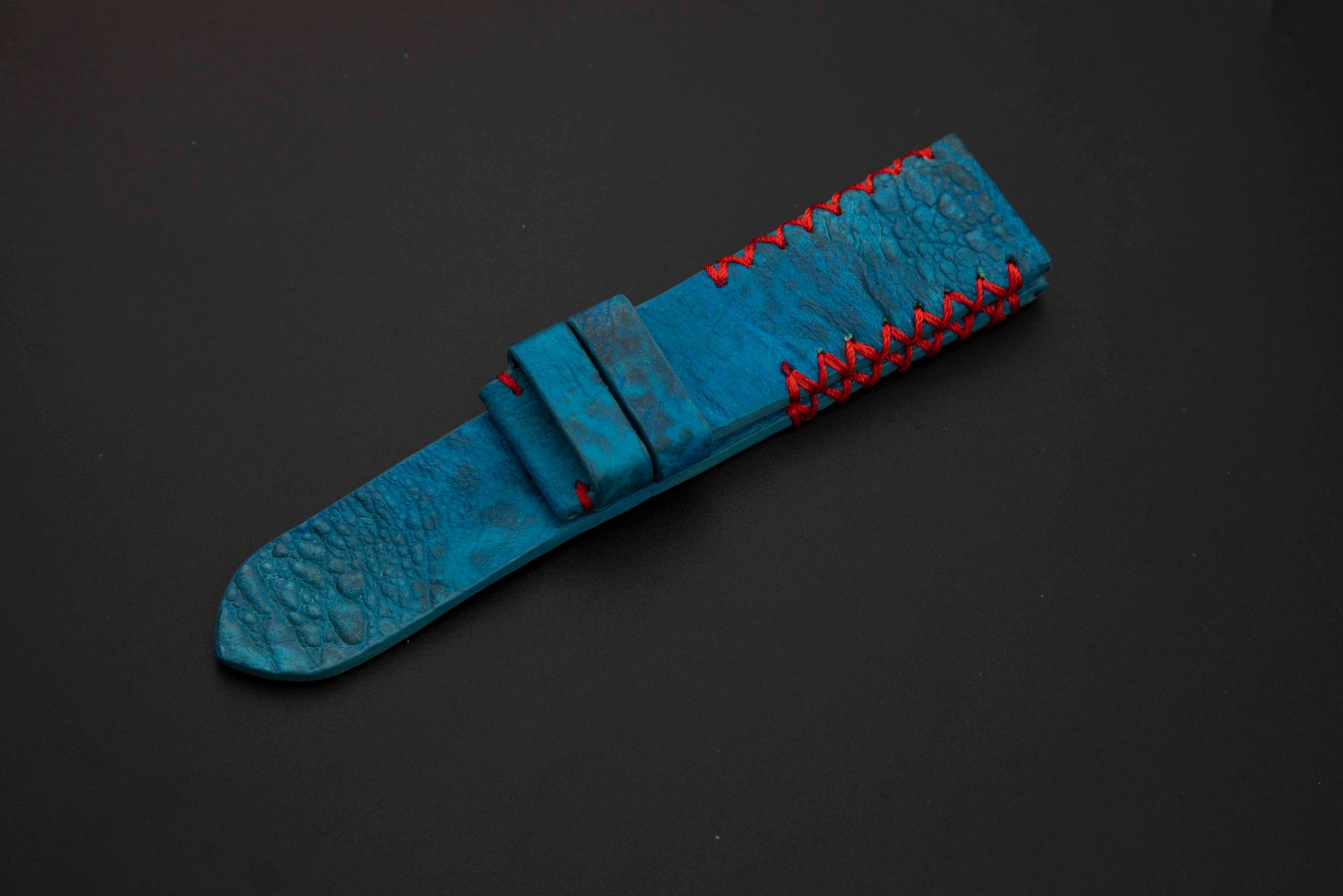 BLUE TOAD LEATHER STRAP