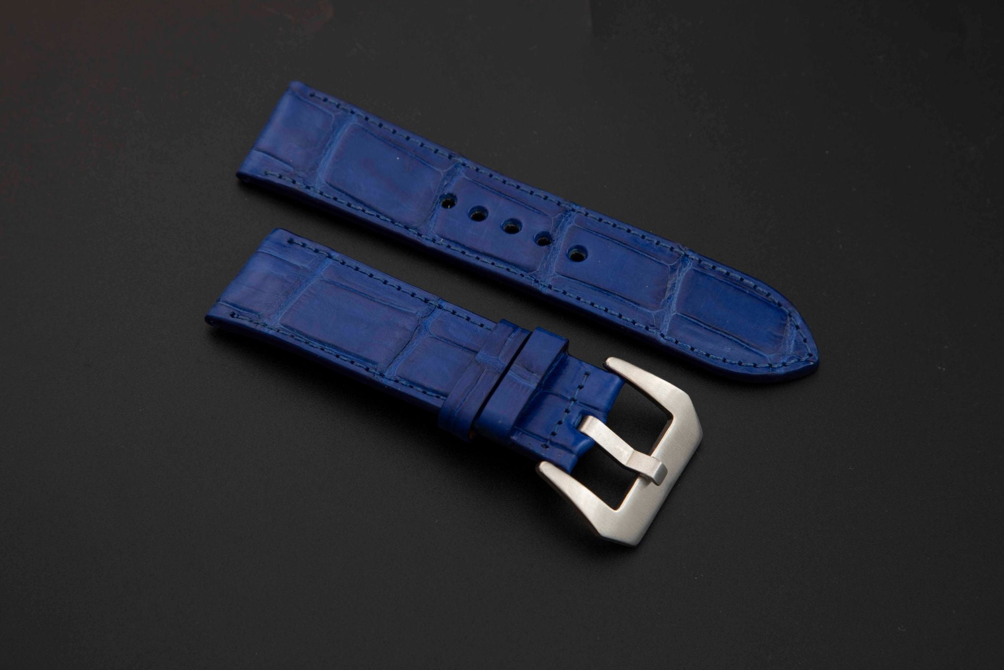 BLUE CROCODILE BELLY LEATHER STRAP