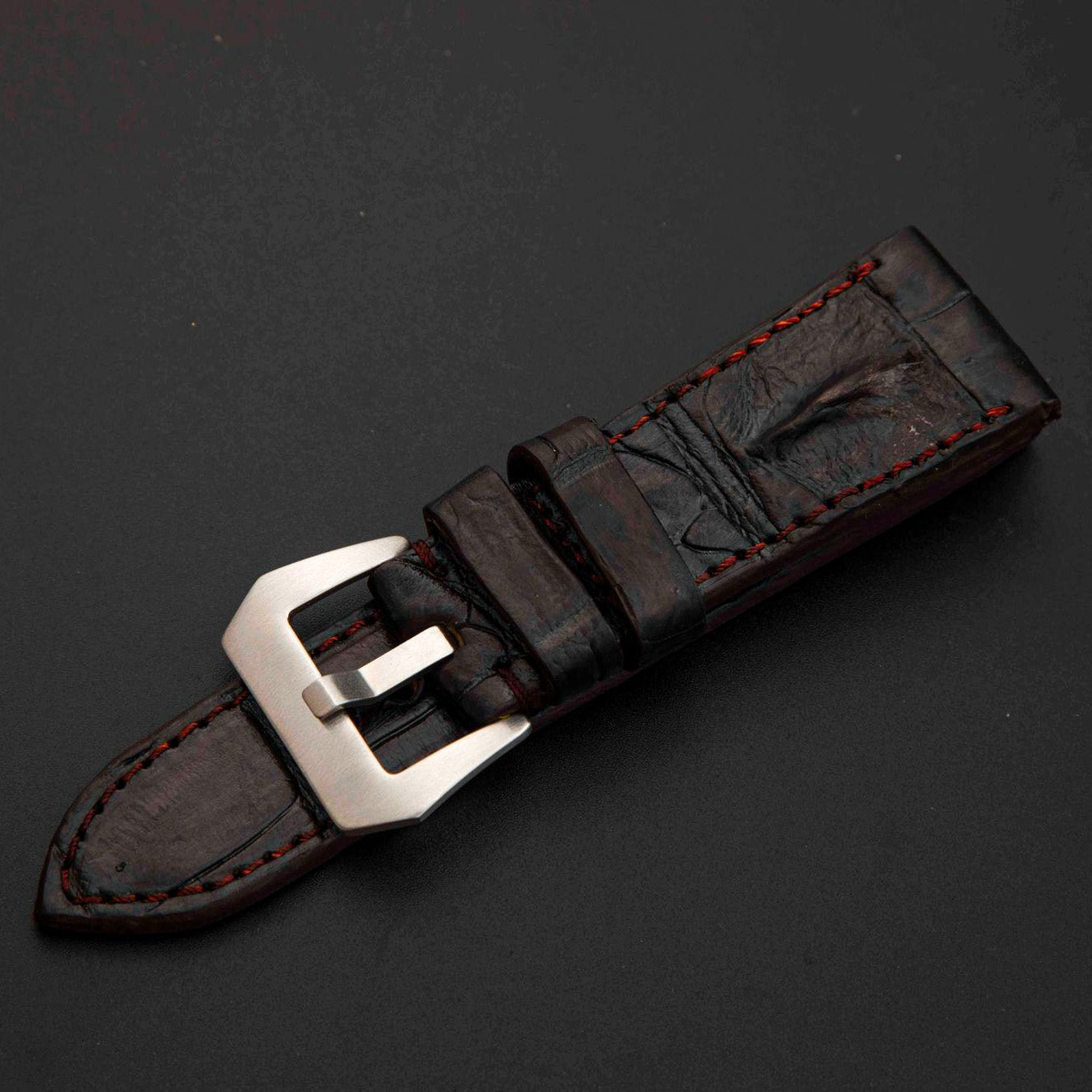 BROWN CROCODILE HORNBACK LEATHER STRAP