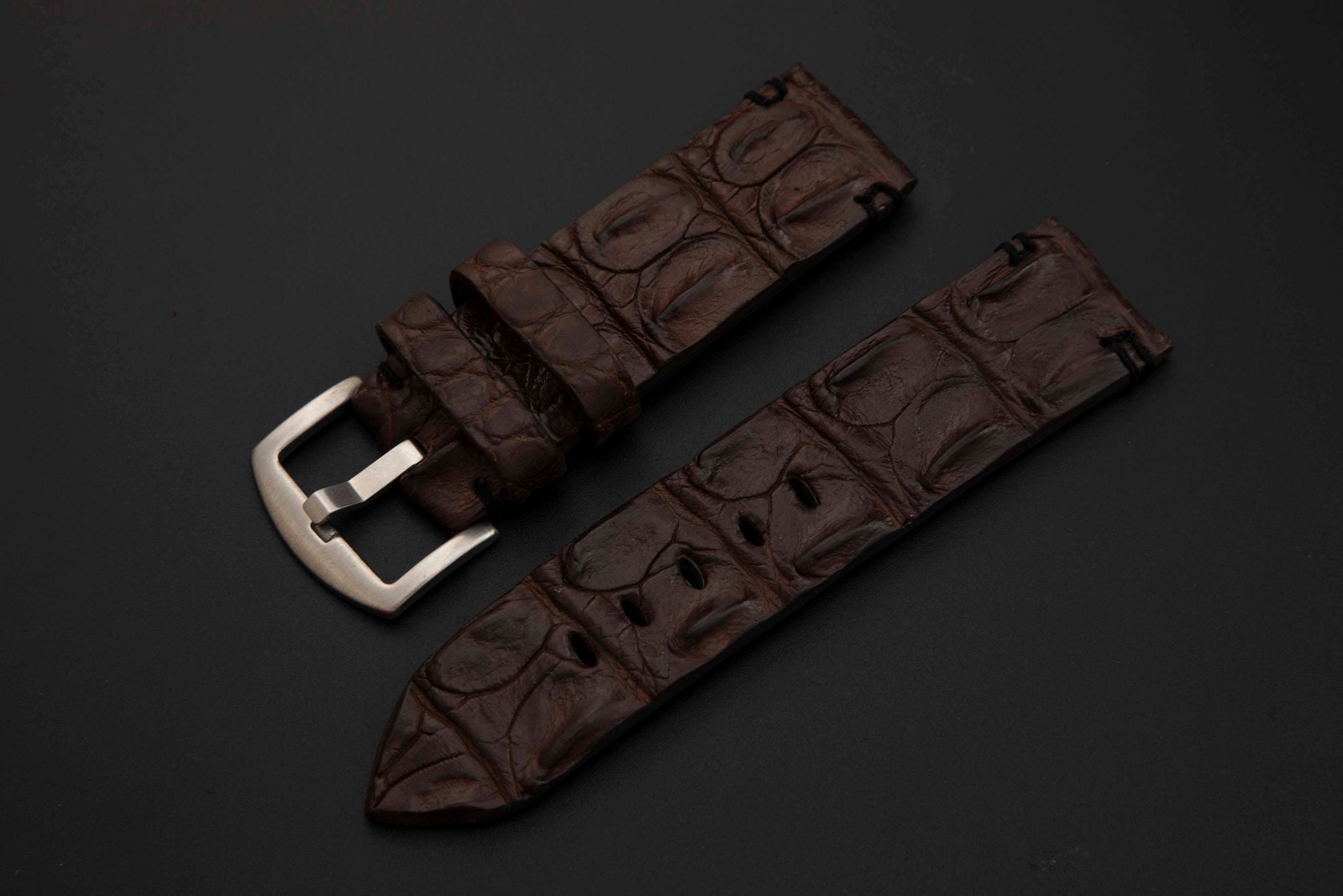 BROWN CROCODILE HORNBACK LEATHER STRAP