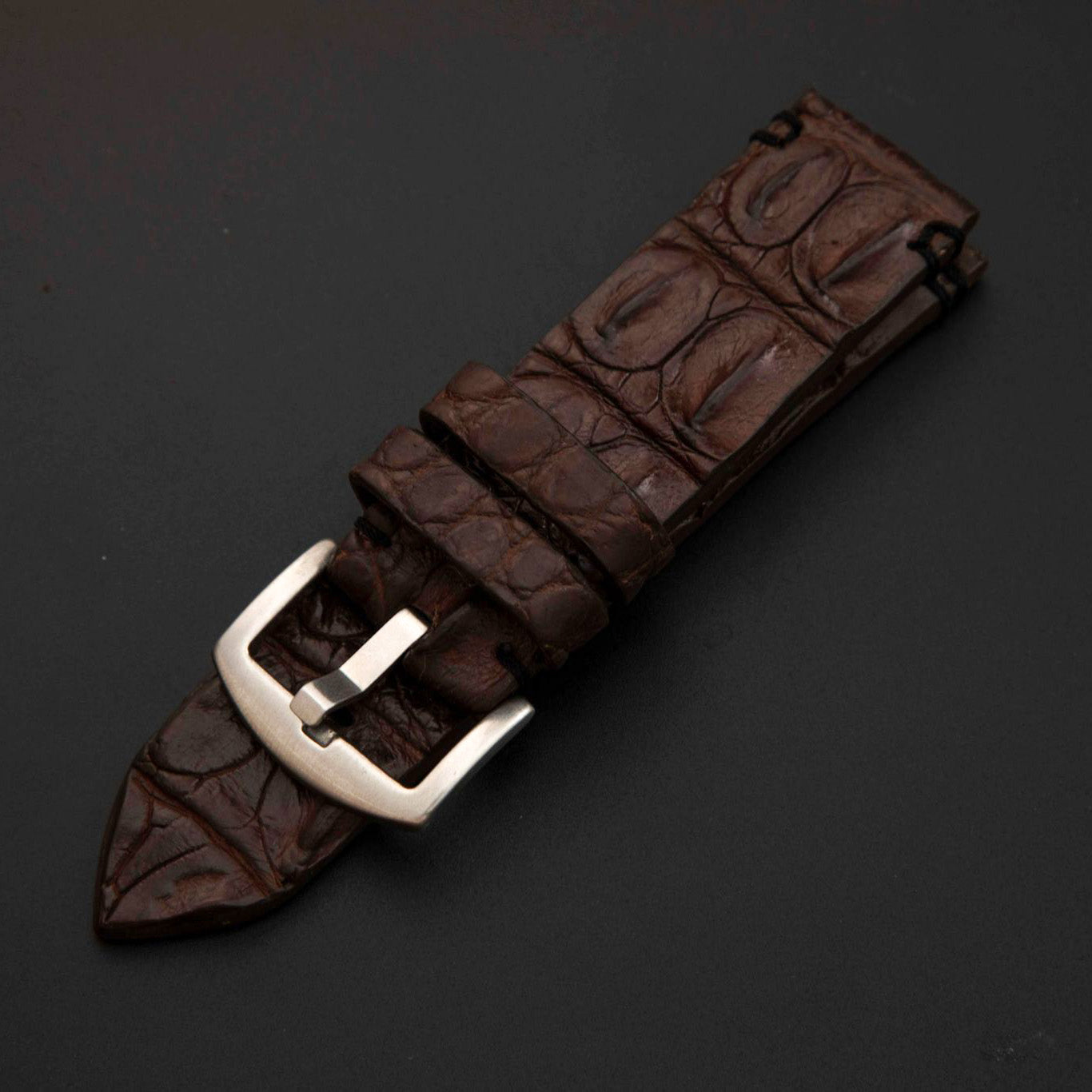 BROWN CROCODILE HORNBACK LEATHER STRAP