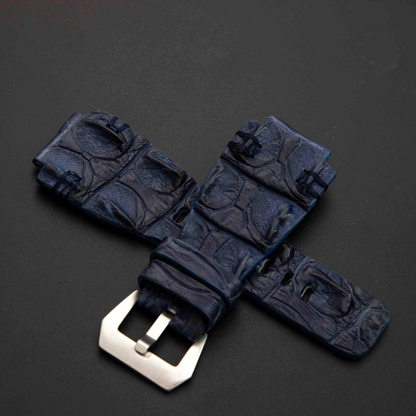 BLUE CROCODILE HORNBACK LEATHER STRAP