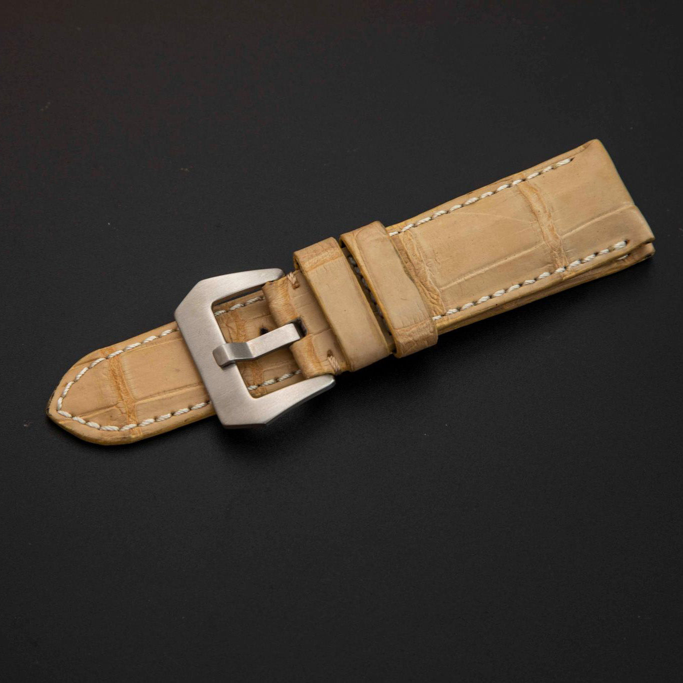 BEIGE CROCODILE BELLY LEATHER STRAP
