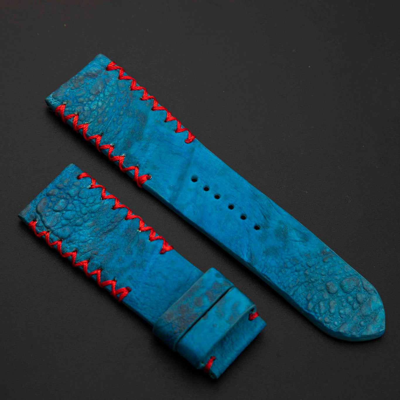 BLUE TOAD LEATHER STRAP