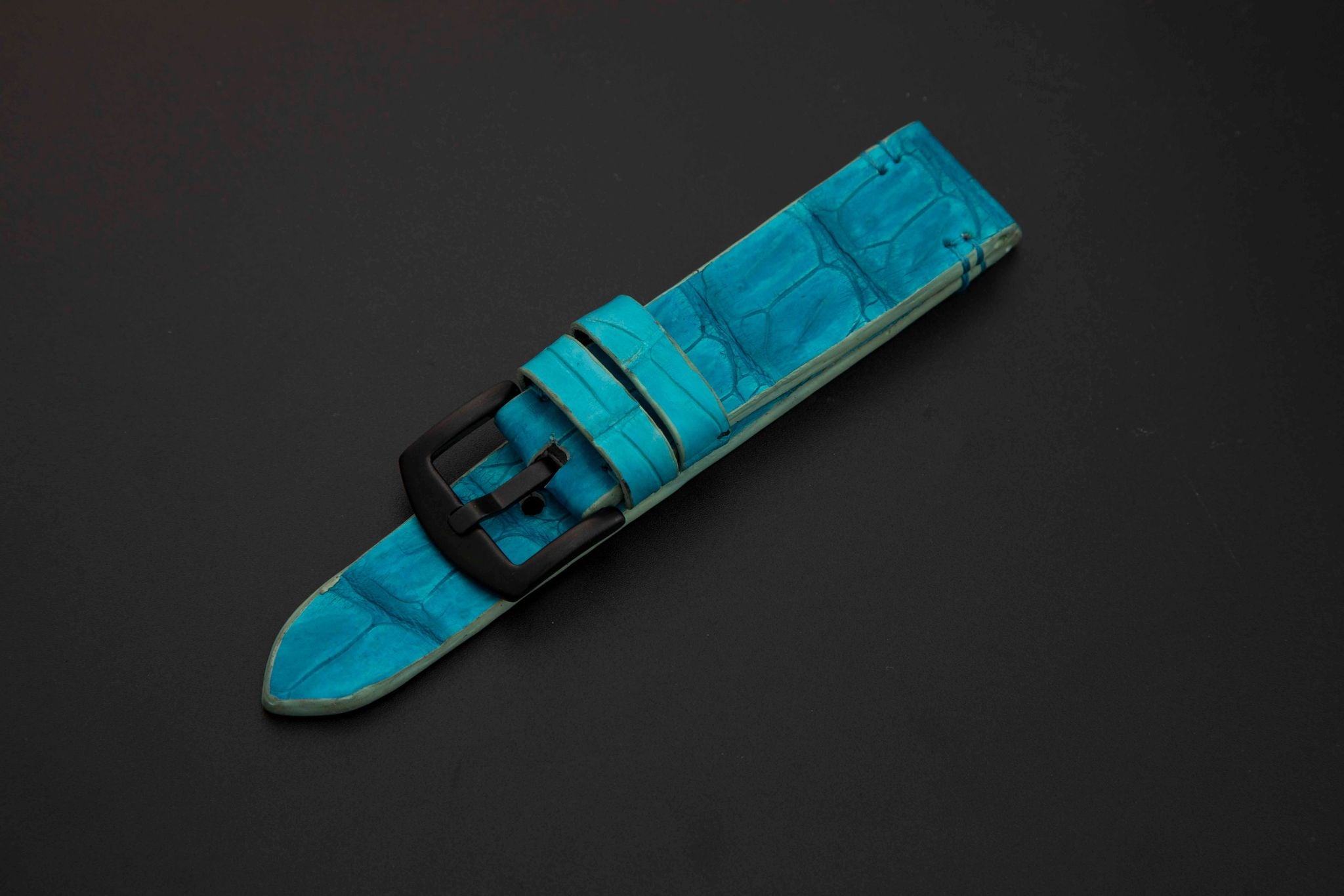 BLUE CROCODILE HORNBACK LEATHER STRAP