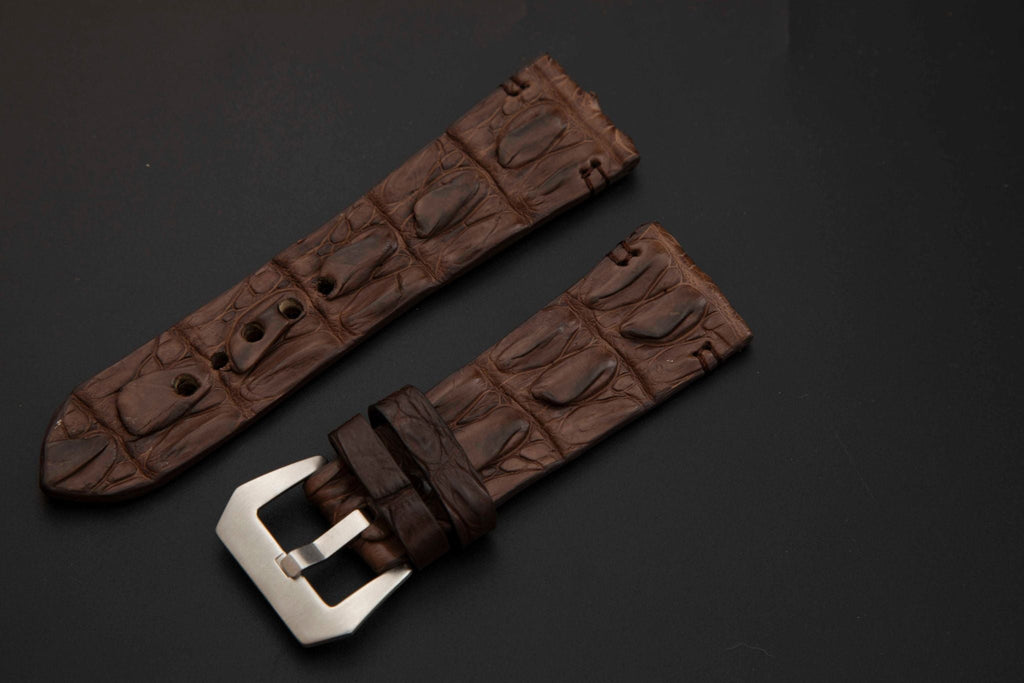 BROWN CROCODILE HORNBACK LEATHER STRAP