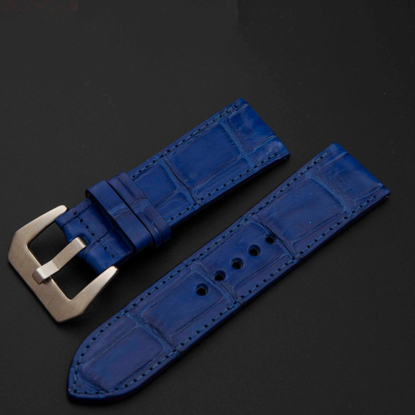 BLUE CROCODILE BELLY LEATHER STRAP