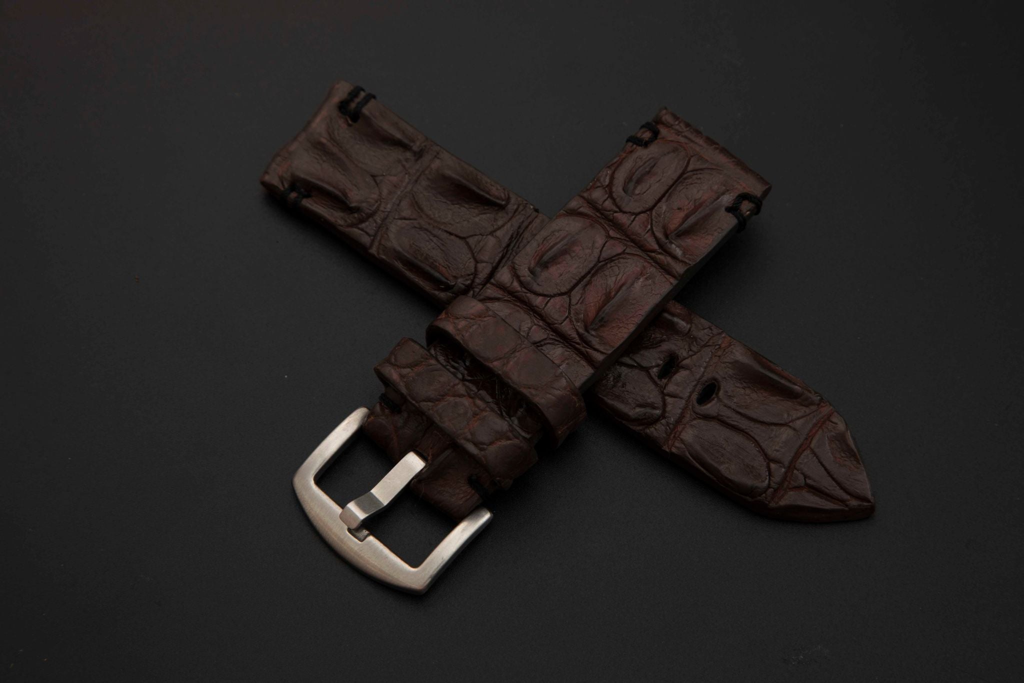 BROWN CROCODILE HORNBACK LEATHER STRAP