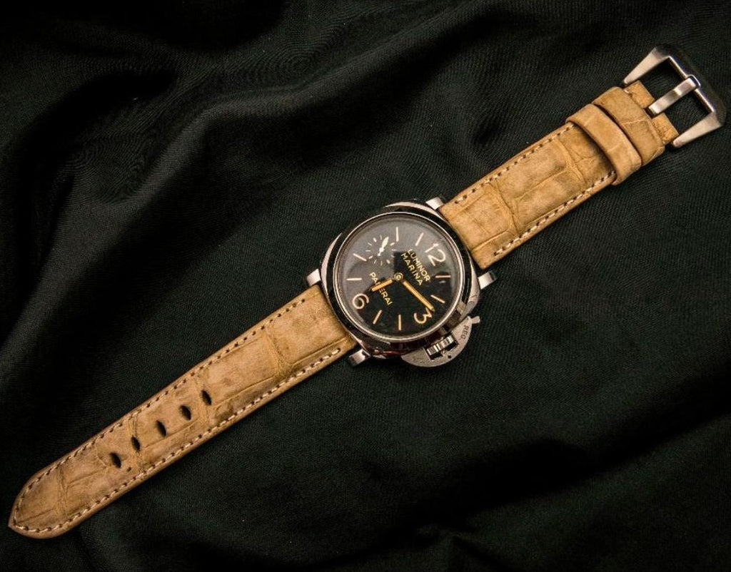 BEIGE CROCODILE BELLY LEATHER STRAP