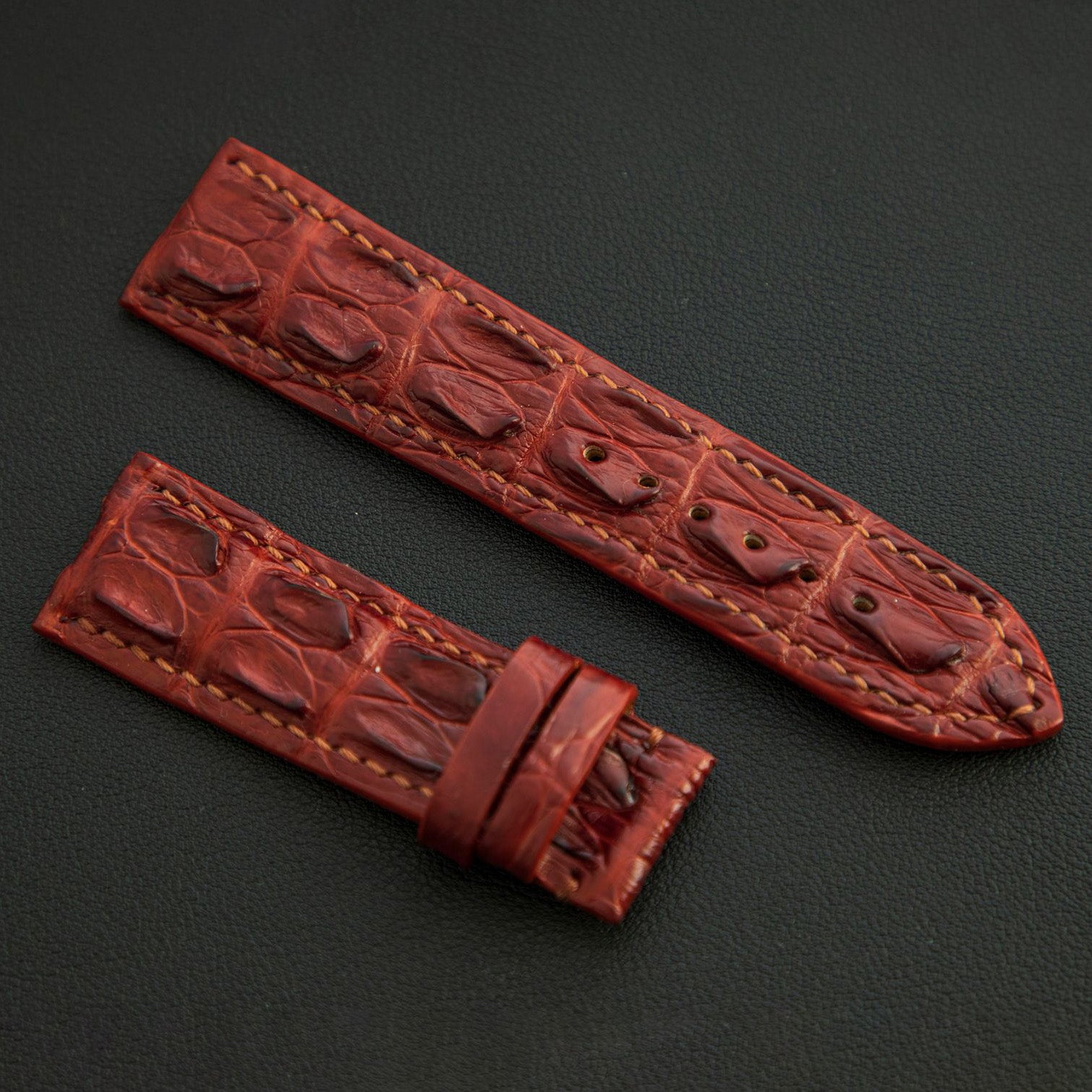 BROWN CROCODILE HORNBACK LEATHER STRAP