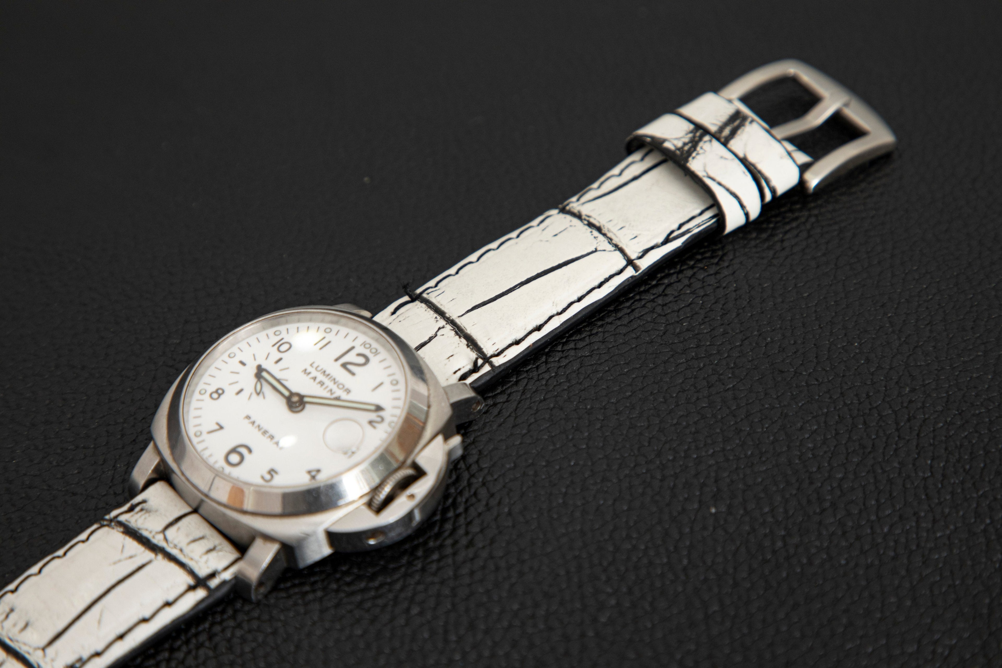 WHITE&BLACK CROCODILE BELLY LEATHER STRAP - Lac Crado 