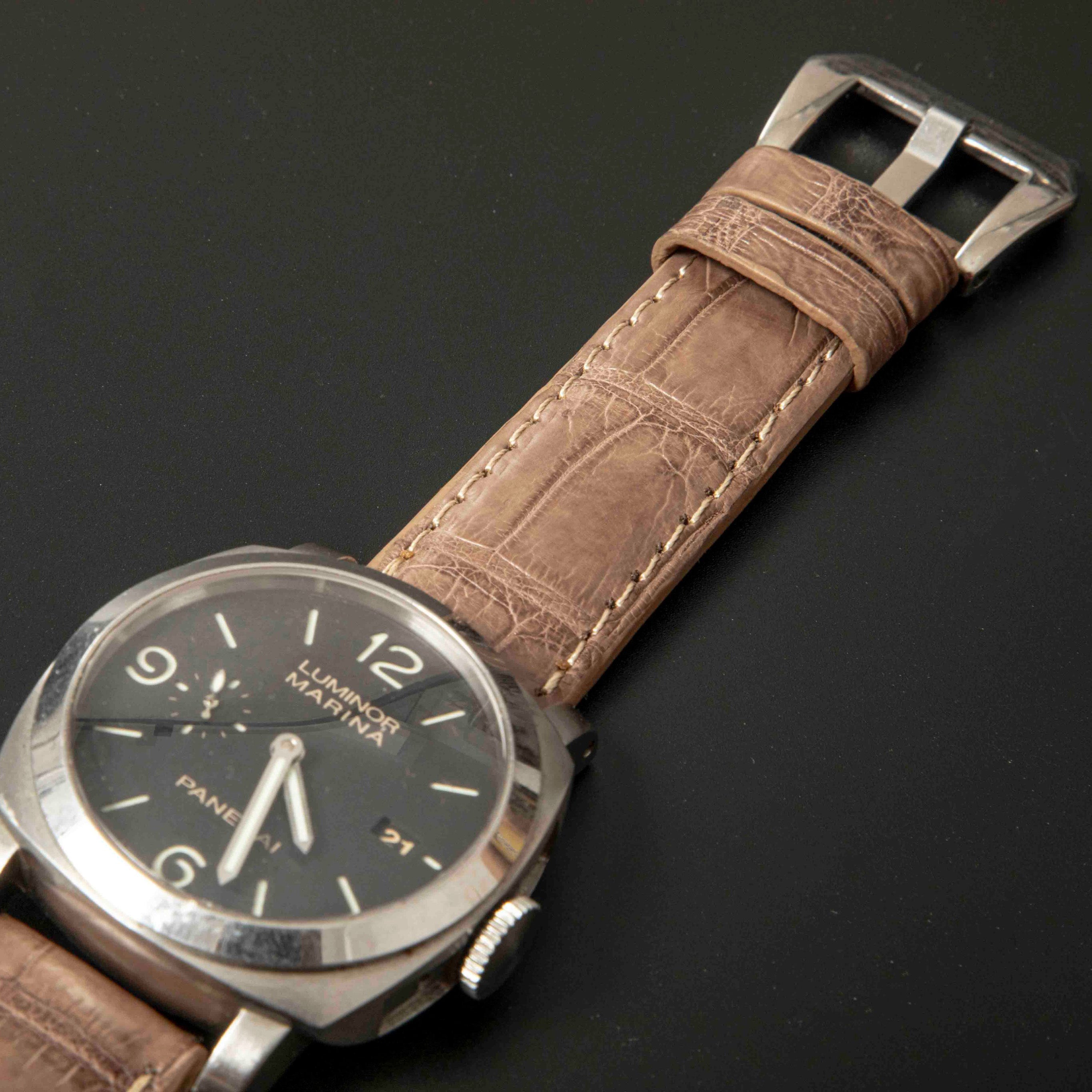BEIGE CROCODILE BELLY LEATHER STRAP
